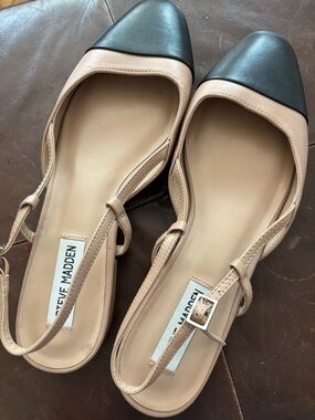 Steve Madden Belinda cap-toe leather slingback flats, size 9